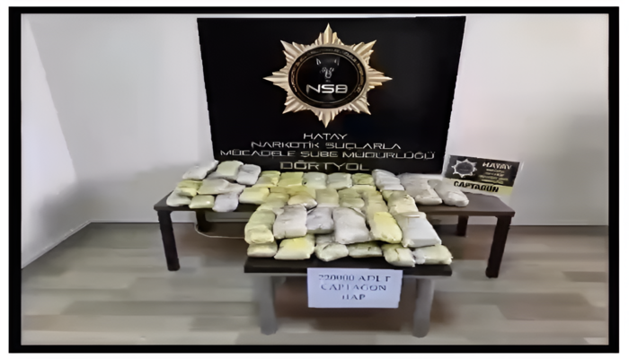 ERZİN UYGULAMA NOKTASINDA TIRIN DORSE KISMINA GİZLENMİŞ 220 BİN ADET UYUŞTURUCU HAP ELE GEÇİRİLDİ!